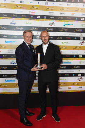 IPA89410559 - Federico Dimarco on the red carpet at the Gentleman Fair Play Award, October 7, 2026 _ Scuola Teulie, Milan, during the 2026 Gentleman Fair Play Award, News in Milan, Italy, October 7, 2026  Copyright: xLucaxMicheli LiveMediax xLucaxMicheli LiveMediax IPA89410559