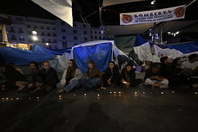 Supporters gather in Madrid for Maricarmen Abascal after her death MADRID, SPAIN - OCTOBER 7: People gather in support of Maricarmen Abascal during a protest at Puerta del Sol in Madrid, Spain on October 7, 2026. The 87-year-old Abascal, who became a symbol of Spain s housing crisis in recent weeks, died in hospital after spending 15 days there following her eviction from her home by police in Madrid on September 23, 2026. Burak Akbulut Anadolu Madrid Spain. Editorial use only. Please get in touch for any other usage. Copyright: x2026xAnadoluxBurakxAkbulutx