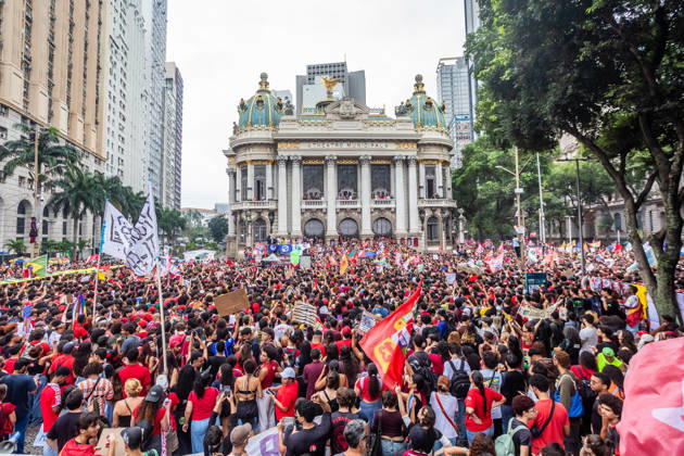 October 7, 2026: Rio de Janeiro, Brazil. October 7, 2026. March for Democracy: Students gather to protest the rise of the far right and march through the city center (CineloÂ¢ndia) in support of President Lula s candidacy. Photo: .  - ZUMAl255 20261007_zip_l255_006 Copyright: xEllanxLustosax