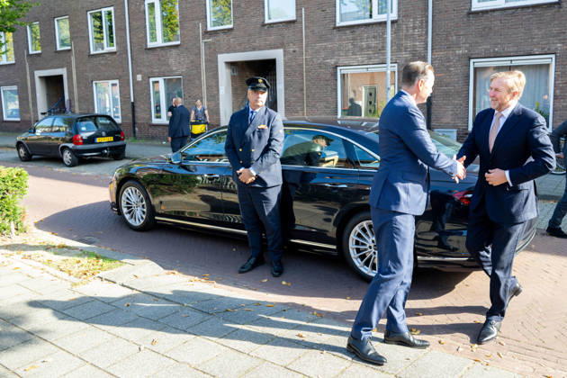 King visits neighborhood activities for and by residents. Den Bosch, The Netherlands. 07 Oct 2026 King Willem-Alexander during a working visit to Copernikkel, a cooperation of various residents initiatives. Copernickel is one of the social initiatives supported by the Oranje Fonds. Den Bosch The Netherlands Copyright: xMischaxSchoemakerx