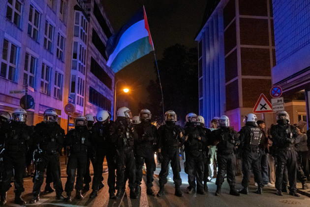 October 7, 2026, Cologne, Nrw, Germany: Multiple hundreds of people took part in a demonstration in Cologne marking the third anniversary of October 7, 2023, protesting IsraelÃ¢â‚¬â ¢s military campaign and genocidal intervention in Gaza. A smaller counter-protest took place without reported confrontations between the two groups...Police intervened and stopped the demonstration multiple times before protesters were held inside a police cage for approximately two hours. Officers later opened a corridor and allowed them to leave in small groups. During the dispersal, police arrested around 10 protesters, who were later released from custody. Cologne Germany - ZUMAm356 20261007_zip_m356_005 Copyright: xMouafakxMahmaljix