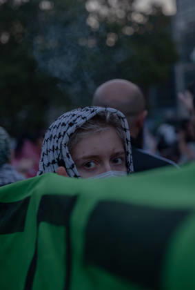 October 7, 2026, Berlin, Germany: Hundereds of pro-palestinian protesters gather in Berlin, Germany, on October 7, 2026. This marks the three-year anniversary of the Hamas led border attacks in Southern Israel. Germany - ZUMAj167 20261007_zip_j167_004 Copyright: xSvetxJacquelinex
