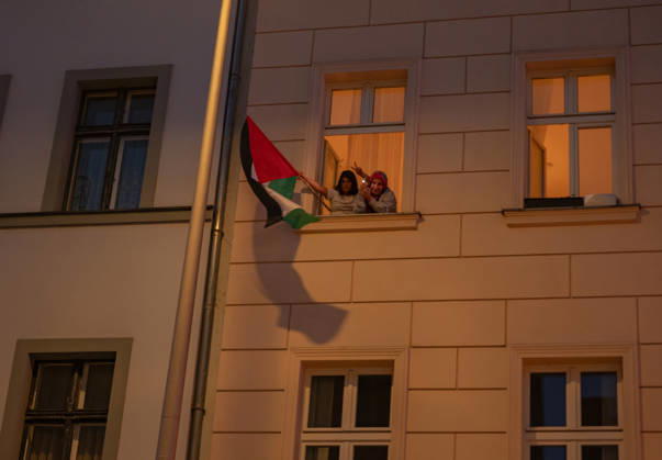 October 7, 2026, Berlin, Germany: Hundereds of pro-palestinian protesters gather in Berlin, Germany, on October 7, 2026. This marks the three-year anniversary of the Hamas led border attacks in Southern Israel. Germany - ZUMAj167 20261007_zip_j167_007 Copyright: xSvetxJacquelinex