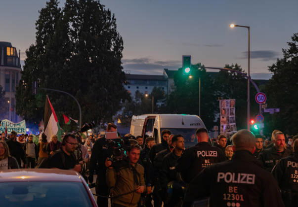 October 7, 2026, Berlin, Germany: Hundereds of pro-palestinian protesters gather in Berlin, Germany, on October 7, 2026. This marks the three-year anniversary of the Hamas led border attacks in Southern Israel. Germany - ZUMAj167 20261007_zip_j167_014 Copyright: xSvetxJacquelinex