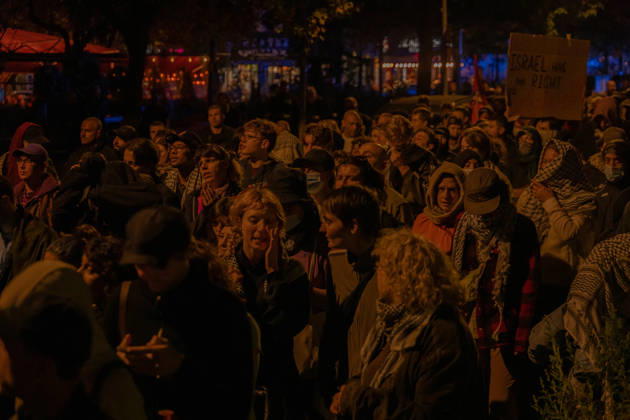 October 7, 2026, Berlin, Germany: Hundereds of pro-palestinian protesters gather in Berlin, Germany, on October 7, 2026. This marks the three-year anniversary of the Hamas led border attacks in Southern Israel. Germany - ZUMAj167 20261007_zip_j167_025 Copyright: xSvetxJacquelinex