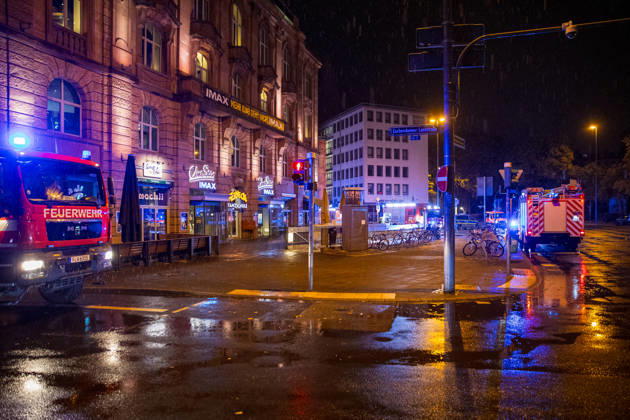 Fire in Movie Theater Triggers Large-Scale Emergency Response On October 8, 2026, a fire broke out in a movie theater at the Cinestar Metropolis in Frankfurt. The Frankfurt Fire Department responded with a large-scale operation, with crews fighting the fire while wearing breathing ap