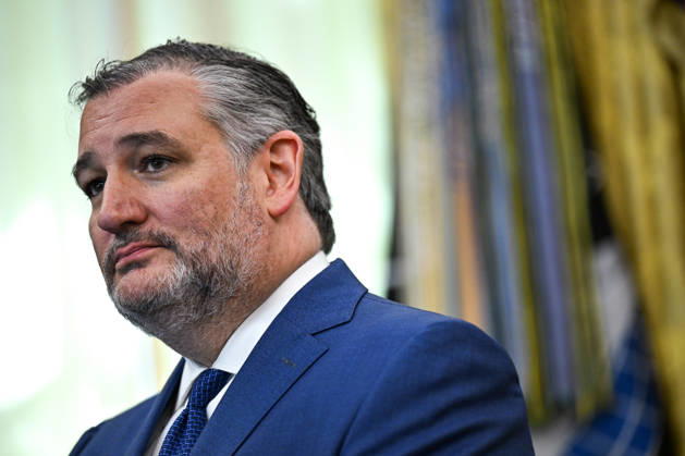WASHINGTON, DC - OCT. 7: United States Senator Ted Cruz (Republican of Texas) listens as US President Donald J Trump makes an announcement on Trump Accounts in the Oval Office of the White House in Washington, DC, USA, on Wednesday, October 7, 2026. Copyright: xAnnabellexGordon PoolxviaxCNPx MediaPunchx