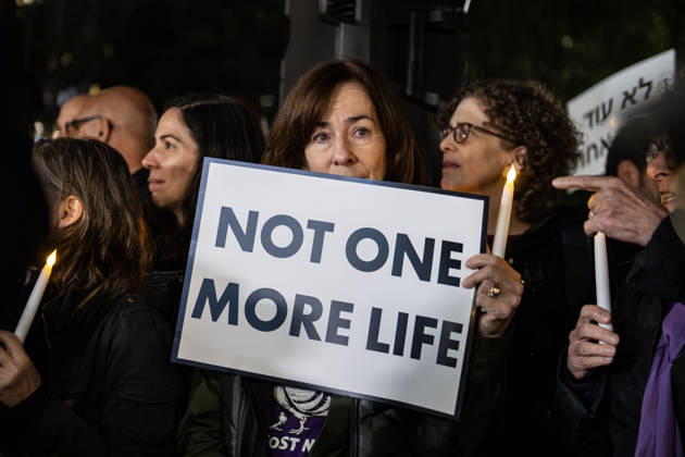 October 7, 2026, New York, New York, USA: The Union Square candlelight vigil organized by the group Israelis for Peace on October 7th 2026 went on in spite of loud protests by pro-Palestinian activists. Several public officials, including New York City mayor ZOHRAN MAMDANI, joined the group in commemorating the Israeli lives lost on Ocotober 7th 2023 despite the protests. New York USA - ZUMAh214 20261007_znp_h214_023 Copyright: xSDxHerzogx