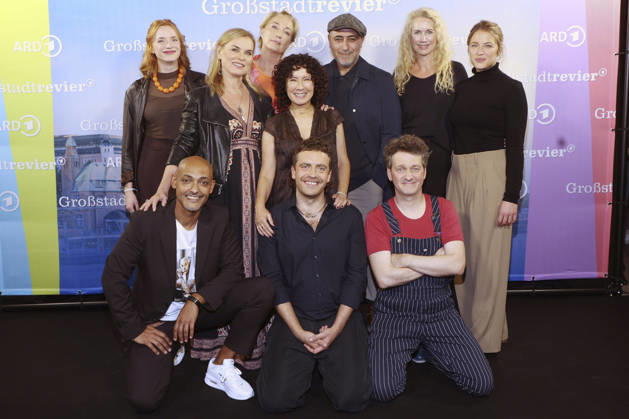 Sofie Junker, Patrick Abozen, Andrea Lüdke, Saskia Fischer, Maria Ketikidou, Enrique Fiß, Özgür Karadeniz, Sven Fricke, Dorothea Schenck, and Dorothea Schenck at the photo call celebrating the 40th anniversary of the ARD series *Großstadtrevier* at the Astor Film Lounge in Hamburg, October 7, 2026 Foto:xgbrcix xFuturexImagex grossstadtrevier_6002