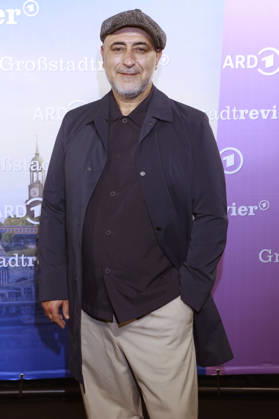 Özgür Karadeniz at the photo call celebrating the 40th anniversary of the ARD series *Großstadtrevier* at the Astor Film Lounge in Hamburg, October 7, 2026 Foto:xgbrcix xFuturexImagex grossstadtrevier_6022