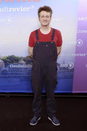 Sven Fricke at the photo call celebrating the 40th anniversary of the ARD series *Großstadtrevier* at the Astor Film Lounge in Hamburg, October 7, 2026 Foto:xgbrcix xFuturexImagex grossstadtrevier_6026
