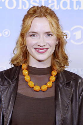 Sofie Junker at the photo call celebrating the 40th anniversary of the ARD series *Großstadtrevier* at the Astor Film Lounge in Hamburg, October 7, 2026 Foto:xgbrcix xFuturexImagex grossstadtrevier_6030