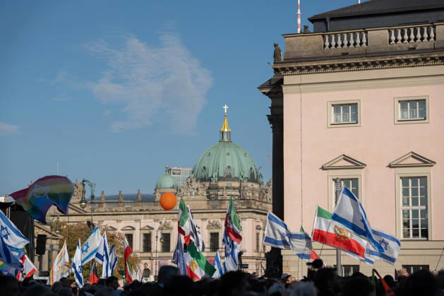 Memorial ceremony at Bebelplatz in Berlin-Mitte, the heart of the German capital. Memorial event marking the 3rd anniversary of the Hamas terrorist attack in Israel on October 7. Never forget, never remain silent, Berlin, Berlin, Germany, Bebelplatz