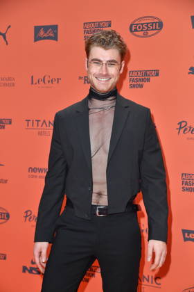 ABOUT YOU Opera Fashion Show: Linus Weber at the ABOUT YOU Opera Fashion Show in Berlin on October 7, 2026 Copyright: xEventpressxBerndtx