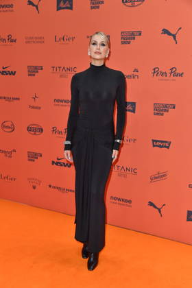 ABOUT YOU Opera Fashion Show: Lena Gercke at the ABOUT YOU Opera Fashion Show in Berlin on October 7, 2026 Copyright: xEventpressxBerndtx