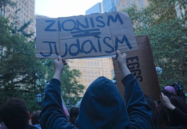 Pro-Palestinians rally outside City Hall NEW YORK, UNITED STATES - OCTOBER 07: Pro-Palestinian Americans rally outside City Hall and march to Union Square in New York, United States, on October 7, 2026, marking the anniversary of the October 7 attacks on Gaza. Selcuk Acar Anadolu New York United States. Editorial use only. Please get in touch for any other usage. Copyright: x2026xAnadoluxSelcukxAcarx