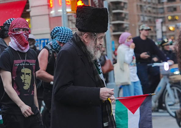 Pro-Palestinians rally outside City Hall NEW YORK, UNITED STATES - OCTOBER 07: Pro-Palestinian Americans rally outside City Hall and march to Union Square in New York, United States, on October 7, 2026, marking the anniversary of the October 7 attacks on Gaza. Selcuk Acar Anadolu New York United States. Editorial use only. Please get in touch for any other usage. Copyright: x2026xAnadoluxSelcukxAcarx