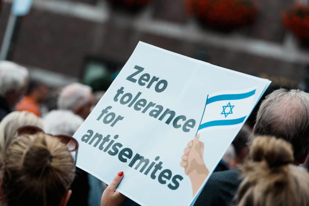 Rally in Düsseldorf marking the anniversary of Hamas’s terrorist attack on Israel on October 7, 2023, and against anti-Semitism; sign reading Zero tolerance for anti-Semites, no tolerance Copyright: xThiemoxRudolphx