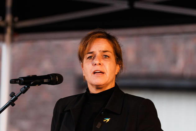 Rally in Düsseldorf marking the anniversary of Hamas’s terrorist attack on Israel on October 7, 2023, and protesting anti-Semitism; speech by Mona Neubaur, Deputy Minister-President of North Rhine-Westphalia, Minister of Economic Affairs, and member of the Green Party Copyright: xThiemoxRudolphx
