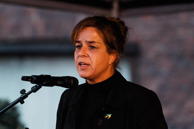 Rally in Düsseldorf marking the anniversary of Hamas’s terrorist attack on Israel on October 7, 2023, and protesting anti-Semitism; speech by Mona Neubaur, Deputy Minister-President of North Rhine-Westphalia, Minister of Economic Affairs, and member of the Green Party Copyright: xThiemoxRudolphx