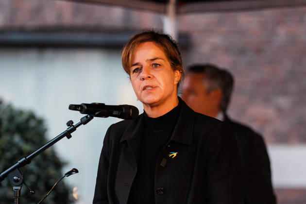 Rally in Düsseldorf marking the anniversary of Hamas’s terrorist attack on Israel on October 7, 2023, and protesting anti-Semitism; speech by Mona Neubaur, Deputy Minister-President of North Rhine-Westphalia, Minister of Economic Affairs, and member of the Green Party Copyright: xThiemoxRudolphx