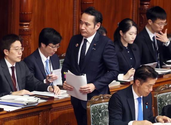 October 8, 2026, Tokyo, Japan - Japanese Agriculture Minister Kazuo Yana answers a question at Lower House s plenary session at the National Diet in Tokyo on Monday, October 8, 2026. (photo by Yoshio Tsunoda AFLO) aflo_354274220
