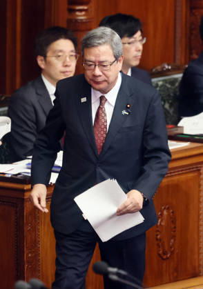 October 8, 2026, Tokyo, Japan - Japanese Regulatory Reform Minister Hiroshi Nakatsuka answers a question at Lower House s plenary session at the National Diet in Tokyo on Monday, October 8, 2026. (photo by Yoshio Tsunoda AFLO) aflo_354274226