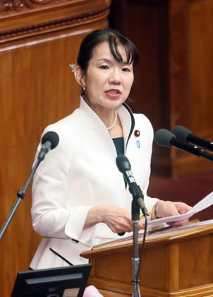 October 8, 2026, Tokyo, Japan - Japan s opposition party Sanseito lawmaker Mayuko Toyota questions to Prime Minister Sanae Takaichi at Lower House s plenary session at the National Diet in Tokyo on Monday, October 8, 2026. (photo by Yoshio Tsunoda AFLO)  aflo_354274233