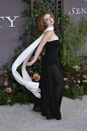 Francesca Capaldi at the premiere of the movie *Sense and Sensibility* at the United Theater in Los Angeles, October 7, 2026 Foto:xD.xStarbuckx xFuturexImagex sensuality_6004