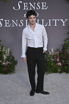 Duncan Joseph at the premiere of the movie *Sense and Sensibility* at the United Theater in Los Angeles, October 7, 2026 Foto:xD.xStarbuckx xFuturexImagex sensuality_6013