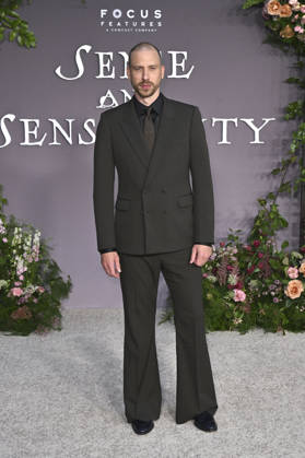 Herbert Nordrum at the premiere of the movie *Sense and Sensibility* at the United Theater in Los Angeles, October 7, 2026 Foto:xD.xStarbuckx xFuturexImagex sensuality_6043