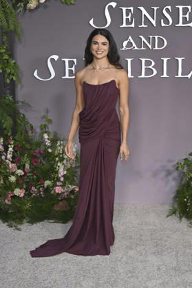 Kyra Santoro at the premiere of the movie *Sense and Sensibility* at the United Theater in Los Angeles, October 7, 2026 Foto:xD.xStarbuckx xFuturexImagex sensuality_6048