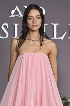 Esme Creed Miles at the premiere of the movie *Sense and Sensibility* at the United Theater in Los Angeles, October 7, 2026 Foto:xD.xStarbuckx xFuturexImagex sensuality_6102