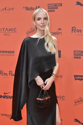Leonie Hanne at the About You Opera 2026 at the Admiralspalast in Berlin, October 7, 2026 Foto:xM.xBehrensx xFuturexImagex about_you_6093