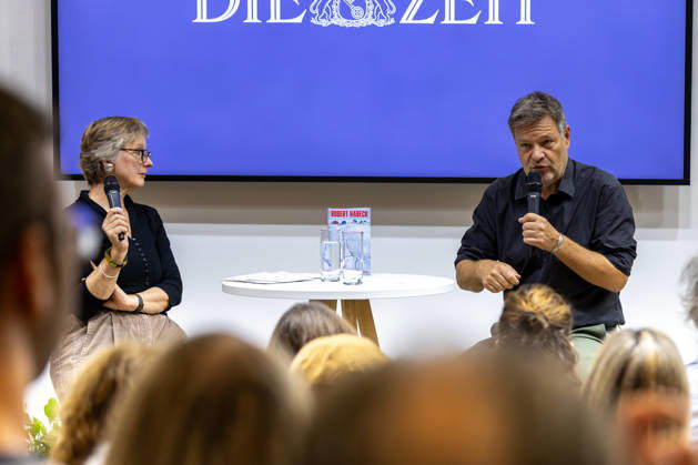Robert Habeck at the 2026 Frankfurt Book Fair, August 10, 2026. Former Federal Minister of Economics and Vice Chancellor Robert Habeck of Alliance 90 The Greens will present his book *Arctic Meltdown* on Thursday on the *ZEIT* stage as part of the 2026 Frankfurt Book Fair . In conversation with a moderator, Habeck speaks to the