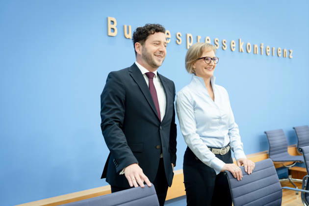 BPK, Alliance 90 The Greens, Franziska Brantner, Felix Banaszak Berlin, BPK, Presentation of the Main Resolution Our Plan for Germany, Franziska Brantner, Federal Chair, Felix Banaszak, Federal Chair, Alliance 90 The Greens Berlin Berlin GER