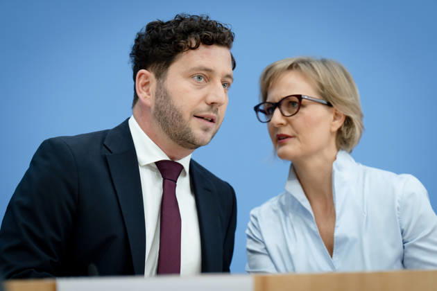 BPK, Alliance 90 The Greens, Franziska Brantner, Felix Banaszak Berlin, BPK, Presentation of the Main Resolution Our Plan for Germany, Franziska Brantner, Federal Chair, Felix Banaszak, Federal Chair, Alliance 90 The Greens Berlin Berlin GER