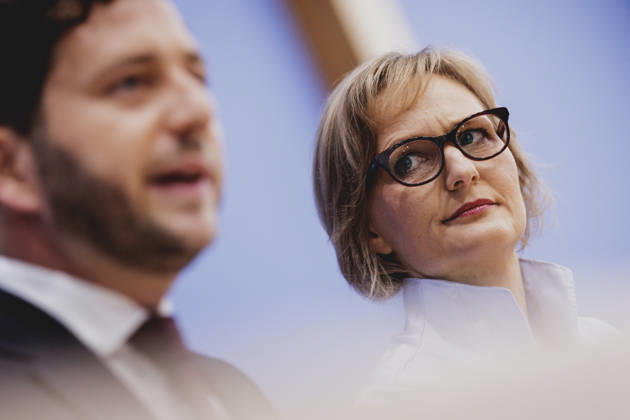 R L Franziska Brantner, co-chair of Alliance 90 The Greens, and Felix Banaszak, co-chair of Alliance 90 The Greens, photographed during the press conference to present the flagship proposal Our Plan for Germany, Berlin, October 8, 2026, Berlin, Germany Copyright: xFlorianxGaertnerx