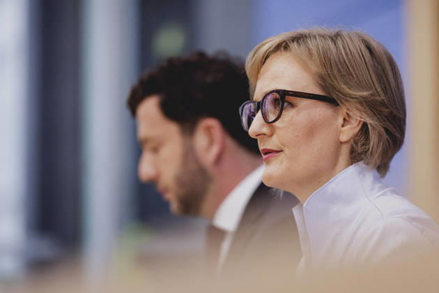 R L Franziska Brantner, co-chair of Alliance 90 The Greens, and Felix Banaszak, co-chair of Alliance 90 The Greens, photographed during the press conference to present the flagship proposal Our Plan for Germany, Berlin, October 8, 2026, Berlin, Germany Copyright: xFlorianxGaertnerx