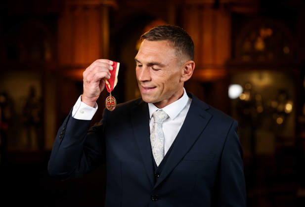 Investitures at Windsor Castle 07 10 2026. Windsor, UK. Sir Kevin Sinfield receives the Honour of Knighthood from The Prince of Wales at an investiture ceremony at Windsor Castle, Berkshire., Credit:Andrew Parsons Kensington Palace B66 Avalon United Kingdom, England, Windsor Copyright: xAndrewxParsons KensingtonxPalacex xB66x xAvalonx 1141391308