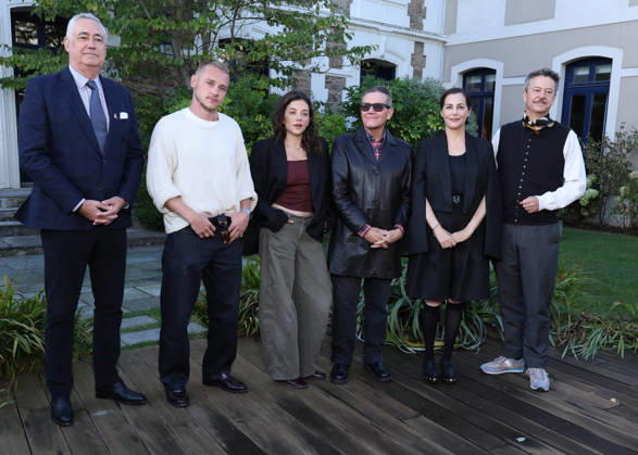 The hotel manager, Ben Hardy, Zoe Adjani, Stephen Wooley, Amira Casar, and Thibault de Montalembert Jury photocall at the 37th edition of the Dinard British Film Festival on October 8, 2026 Denis Guignebourg Bestimage Jury photocall at the 37th edition of the Dinard British Film Festival on October 8, 2026  Copyright: xDenisxGuignebourgx xBestimagexDenisxGuignebourgx xBestimagex