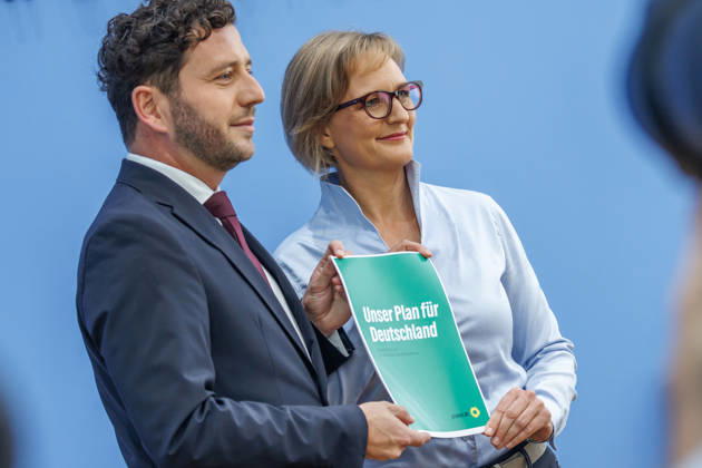 Franziska Brantner, Federal Chair of Alliance 90 The Greens, and Felix Banaszak, Federal Chair of Alliance 90 The Greens, at the Federal Press Conference Center: Presentation of the flagship proposal Our Plan for Germany. Franziska Brantner, Federal Chair of Allian
