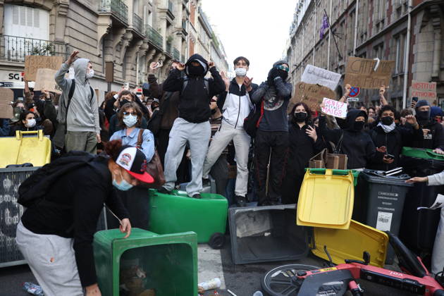 Catholic Institute of Paris and Paris-Panthéon-Assas Students Protest - Paris Students from the Catholic Institute of Paris and Paris-Panthéon-Assas University gather outside Paris-Panthéon-Assas University during a demonstration in support of high school students. The protesters are demanding the hiring of substitute teachers, increased resources, and decent learning conditions. Paris, France, October 8, 2026. Photo by Raphael Lafargue ABACAPRESS.COM Paris Ile-de-France France  Copyright: xLafarguexRaphael ABACAx