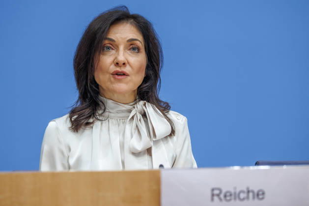 Federal Minister of Economic Affairs and Energy Katherina Reiche and Dr. Benjamin Weigert, Head of the Economic Affairs Division, at the Federal Press Conference Center: Presentation of the Federal Government’s Fall 2026 Economic Forecast, Federal Minister of