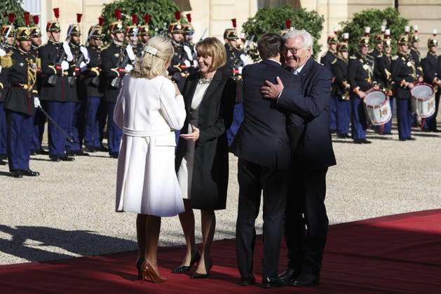 NEWS : Visite d Etat de Frank-Walter Steinmeier - Paris - 08 10 2026 Accueil de Frank-Walter Steinmeier, Prà sident de la Rà publique fà dà rale d Allemagne et de Elke Budenbender par Emmanuel Macron, Prà sident de la Rà publique et Brigitte Macron ce jeudi 8 octobre au palais de l™Elysà e ParisFrance Copyright: xMichtofx