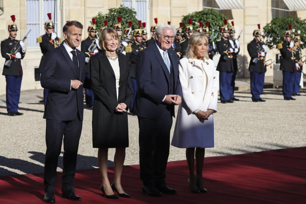 NEWS : Visite d Etat de Frank-Walter Steinmeier - Paris - 08 10 2026 Accueil de Frank-Walter Steinmeier, Prà sident de la Rà publique fà dà rale d Allemagne et de Elke Budenbender par Emmanuel Macron, Prà sident de la Rà publique et Brigitte Macron ce jeudi 8 octobre au palais de l™Elysà e ParisFrance Copyright: xMichtofx