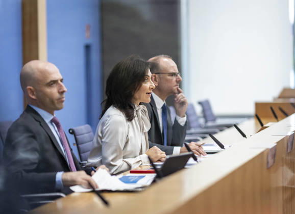 Katherina Reiche, Federal Minister of Economic Affairs and Energy, presents the federal government s Fall 2026 Economic Forecast at a federal press conference in Berlin on October 8, 2026, Berlin, Germany Copyright: xYonaxElsnerx