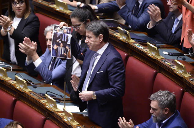 IPA89426081 - Rome, Chamber of Deputies: Electoral Law, explanations of vote, and final vote; in the photo, Giuseppe Conte holds up a picture showing Scarpinato with Falcone and Borsellino  Copyright: xSTEFANOxCAROFEIx xSTEFANOxCAROFEIx xFOTOGRAMMAx IPA89426081
