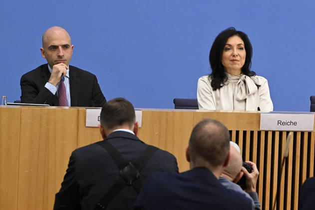 ABB BPK Federal Minister of Economy and Energy Katherina Reiche Dr. Benjamin Weigert, Head of the Economy Division Presentation of the Federal Government’s Fall 2026 Forecast at the BPK Federal Press Conference in Berlin on October 8, 2026, Berlin, Germany