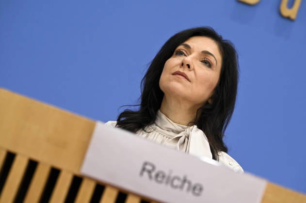 ABB BPK Federal Minister of Economic Affairs and Energy Katherina Reiche Presentation of the Federal Government s Fall 2026 Economic Forecast at the BPK Federal Press Conference in Berlin on October 8, 2026, Berlin, Germany